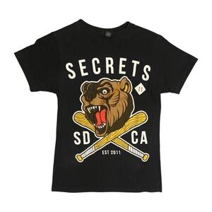 SECRETS T-Shirt | XS